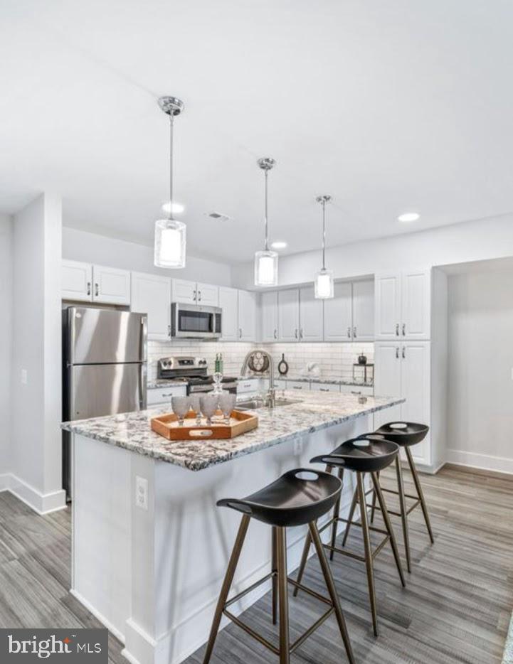 19520 VILLAGE WALK 3-106