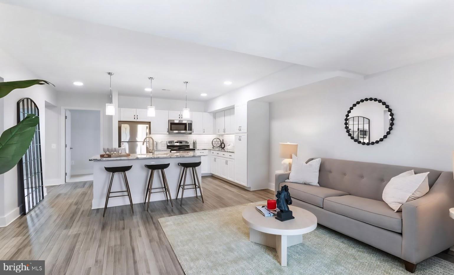 19520 VILLAGE WALK 3-106