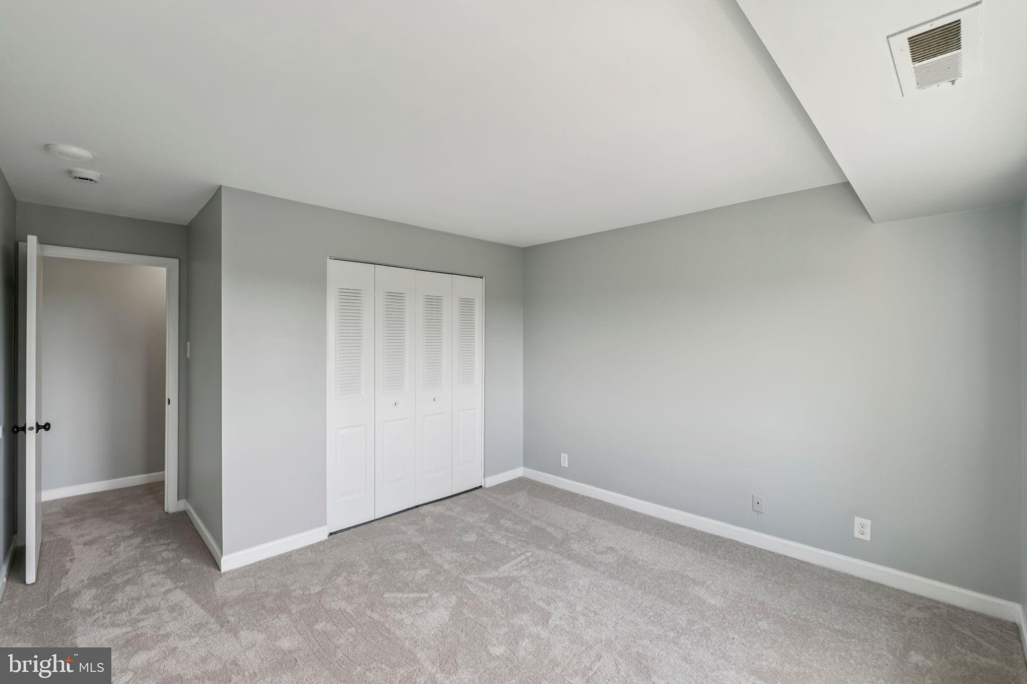 12001 OLD COLUMBIA PIKE 811