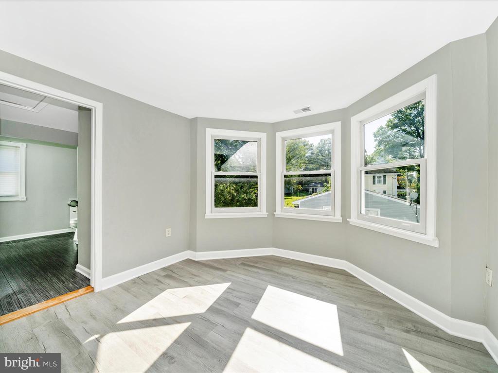 419 READING AVENUE