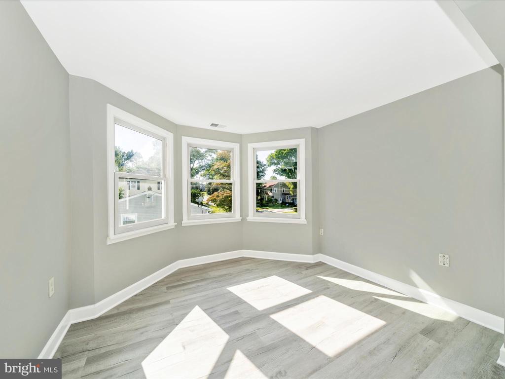 419 READING AVENUE