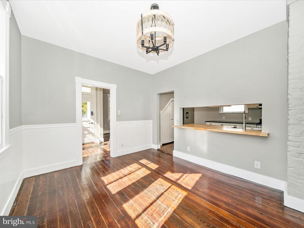 419 READING AVENUE