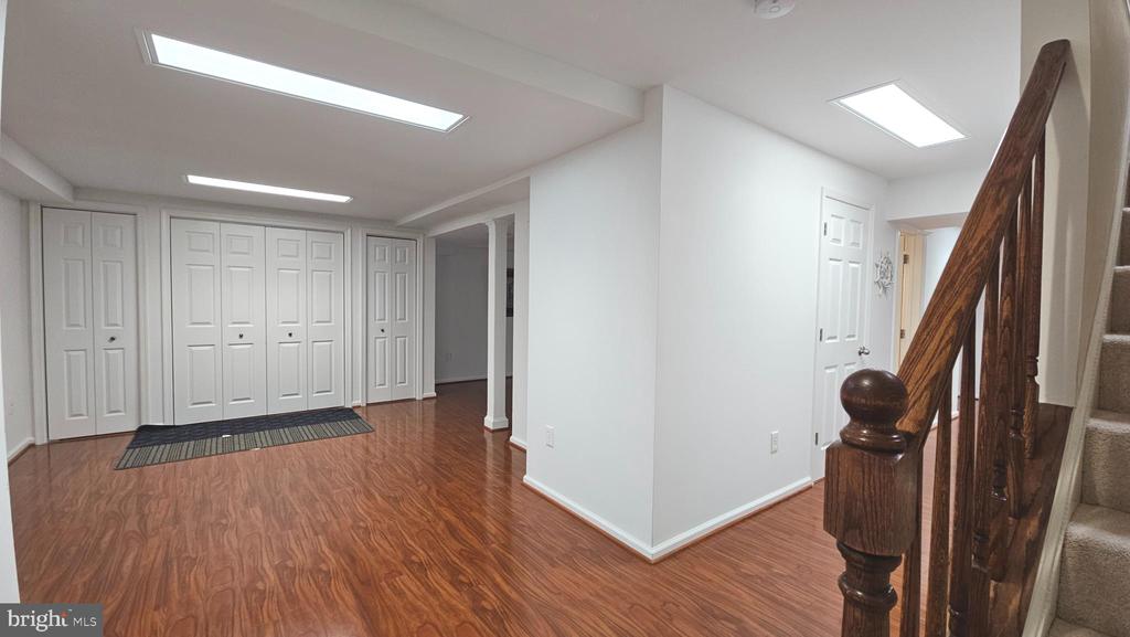10 FOREST BROOK COURT