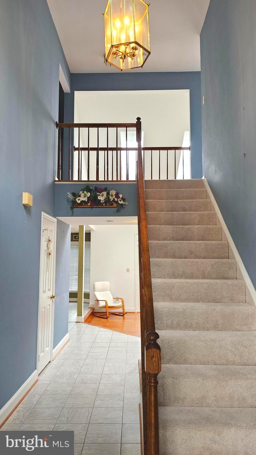 10 FOREST BROOK COURT