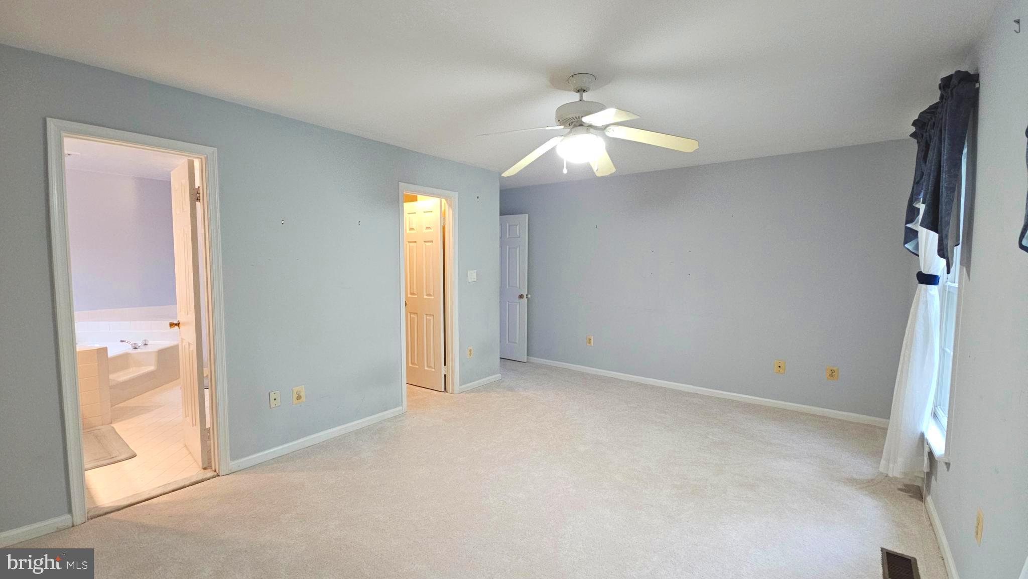 10 FOREST BROOK COURT