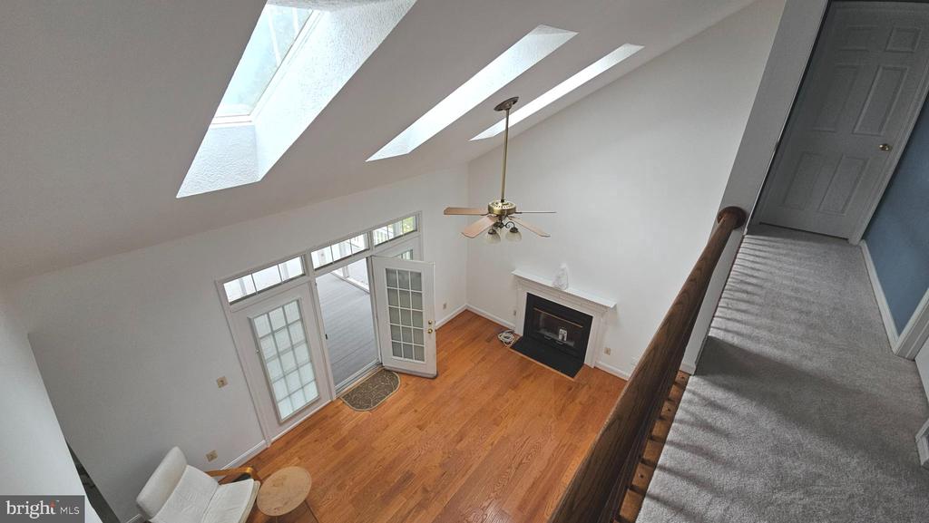 10 FOREST BROOK COURT