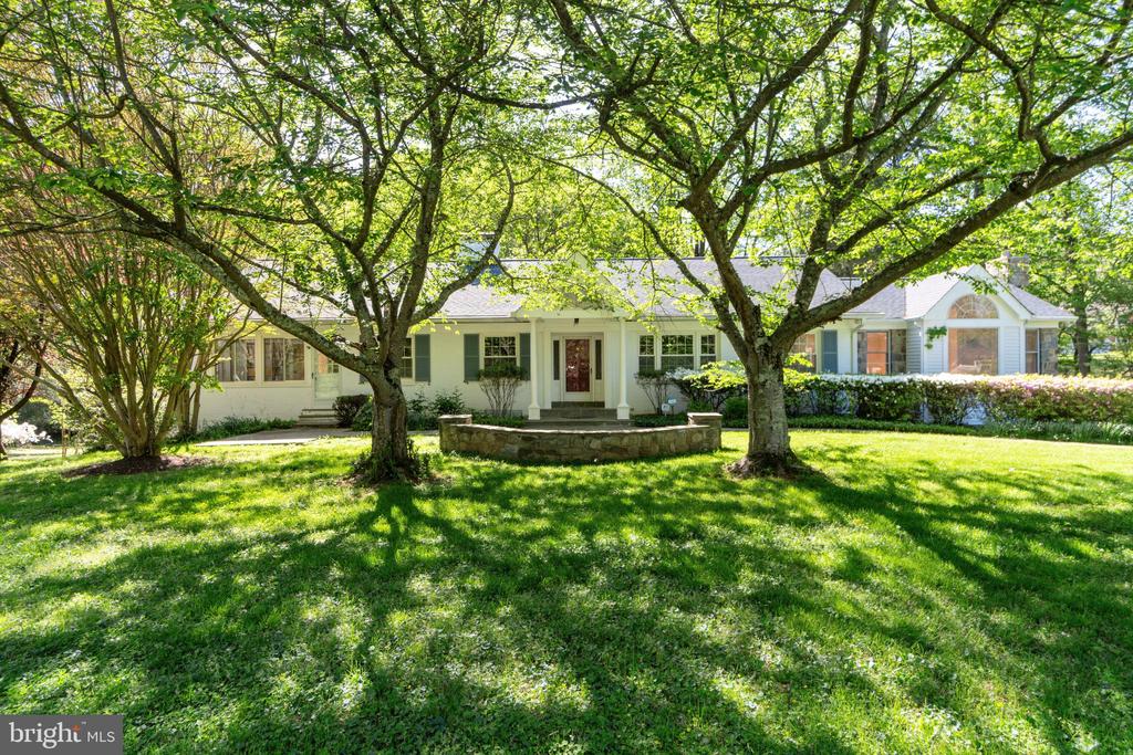 13200 FOXDEN DRIVE