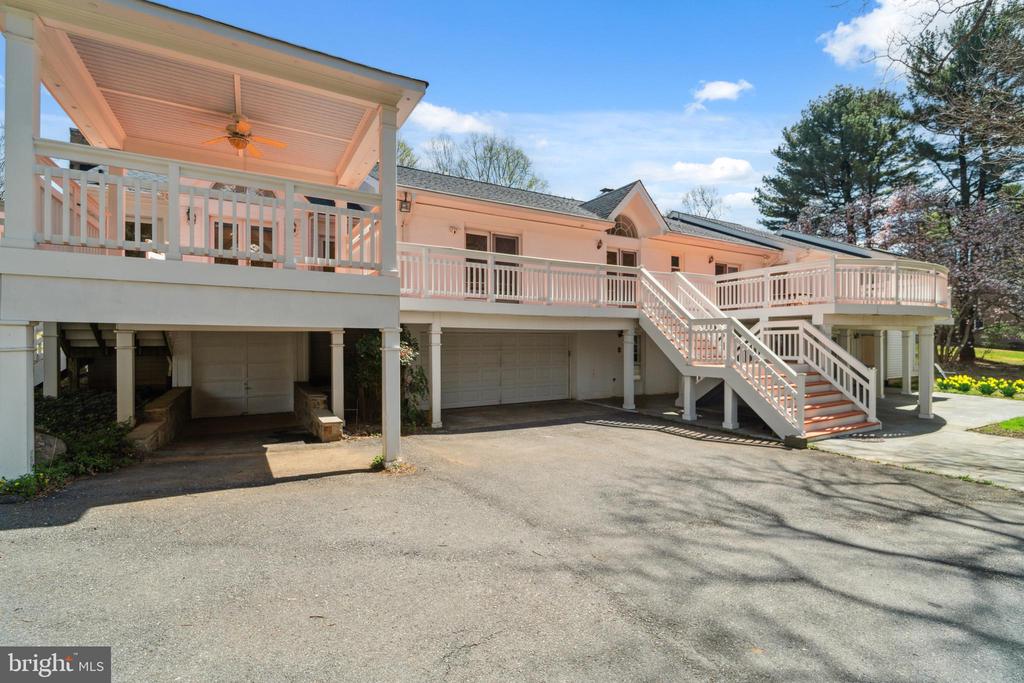 13200 FOXDEN DRIVE