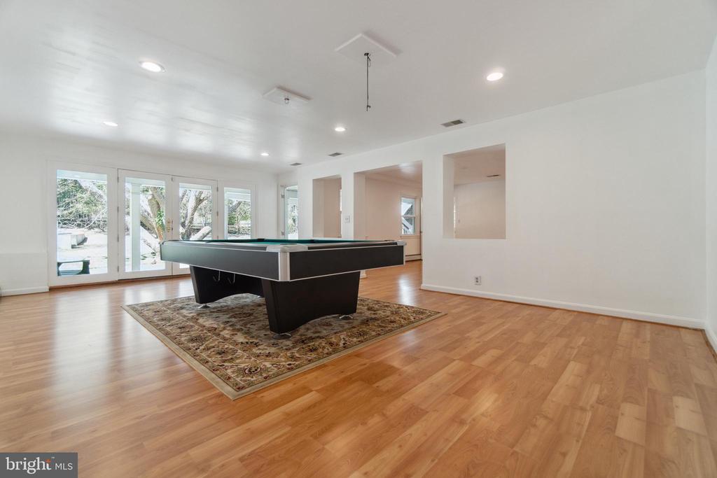 13200 FOXDEN DRIVE