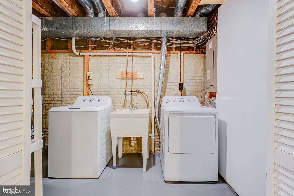 20503 SUMMERSONG LANE