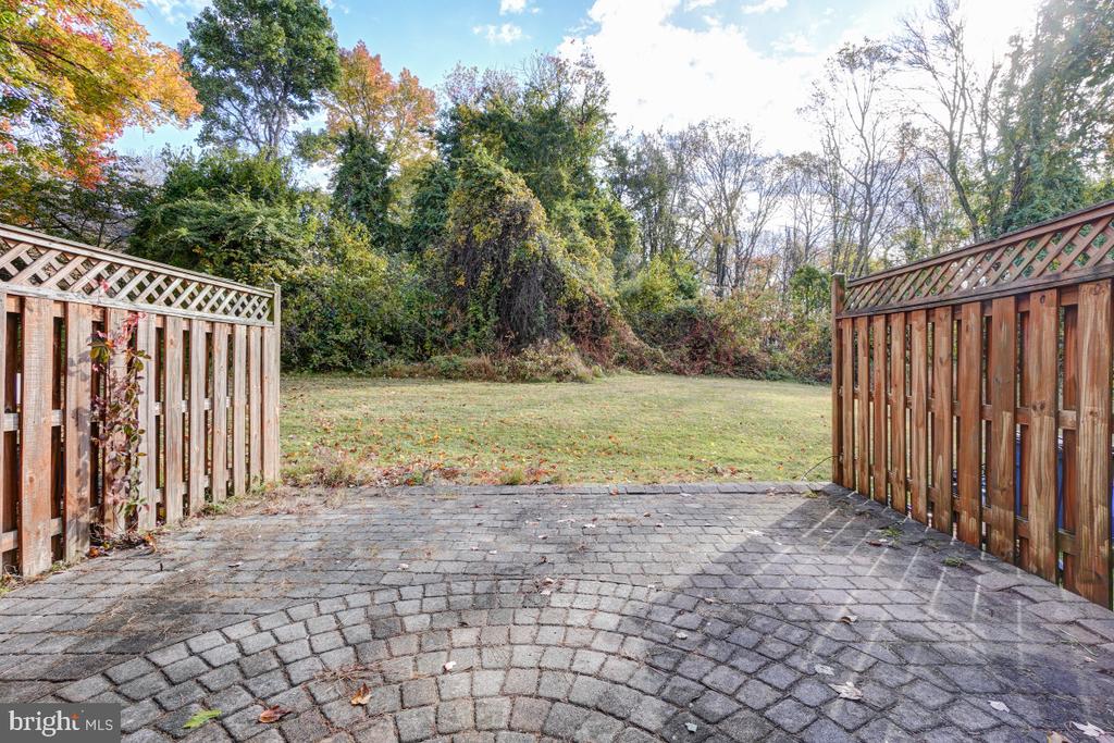 20503 SUMMERSONG LANE
