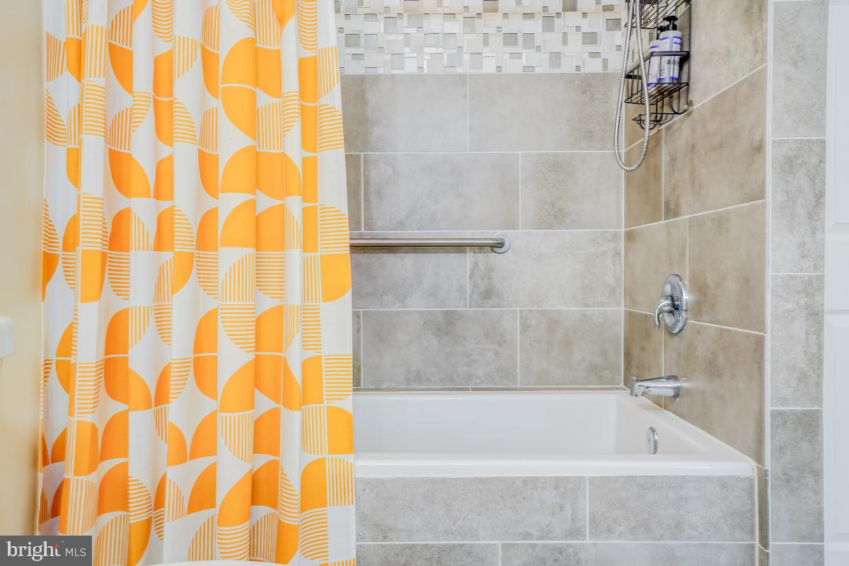 20503 SUMMERSONG LANE