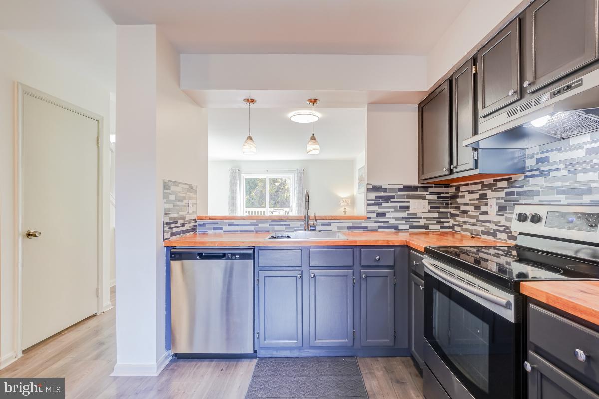 20503 SUMMERSONG LANE