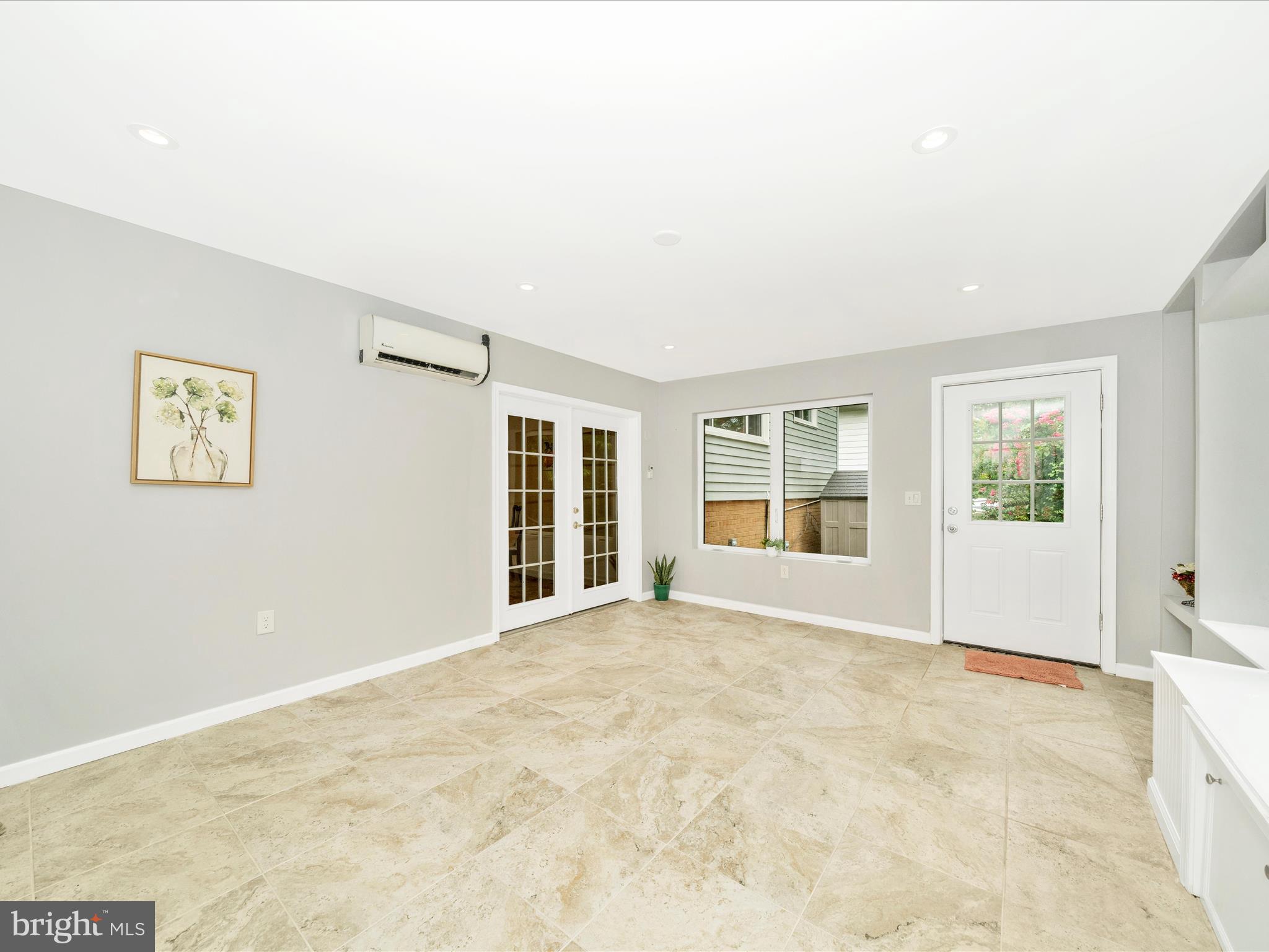 3313 ESTELLE TERRACE