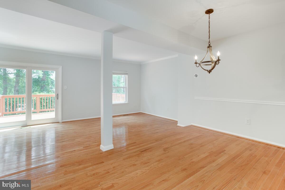 24 SEBASTIANI BOULEVARD