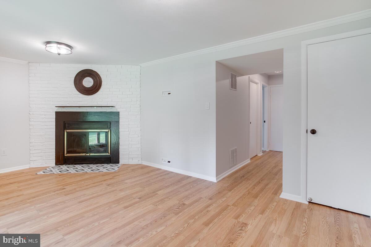 24 SEBASTIANI BOULEVARD