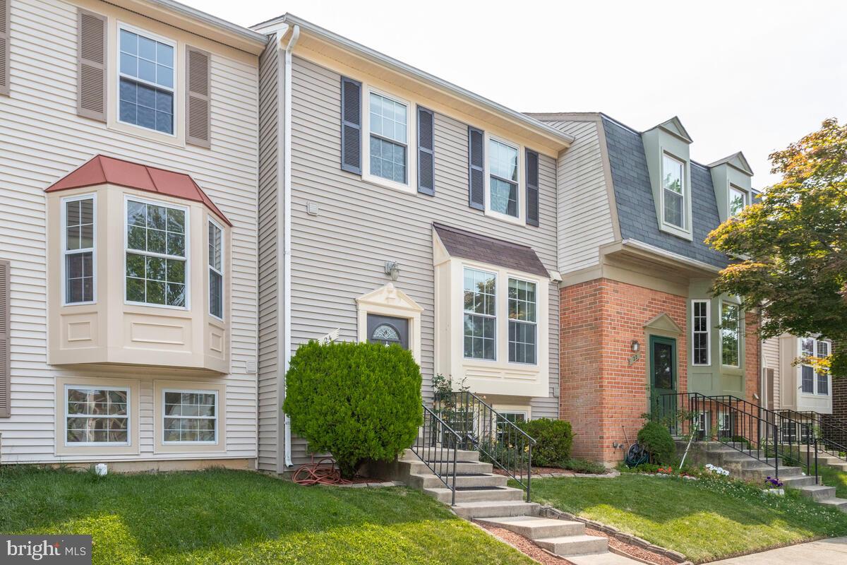 24 SEBASTIANI BOULEVARD