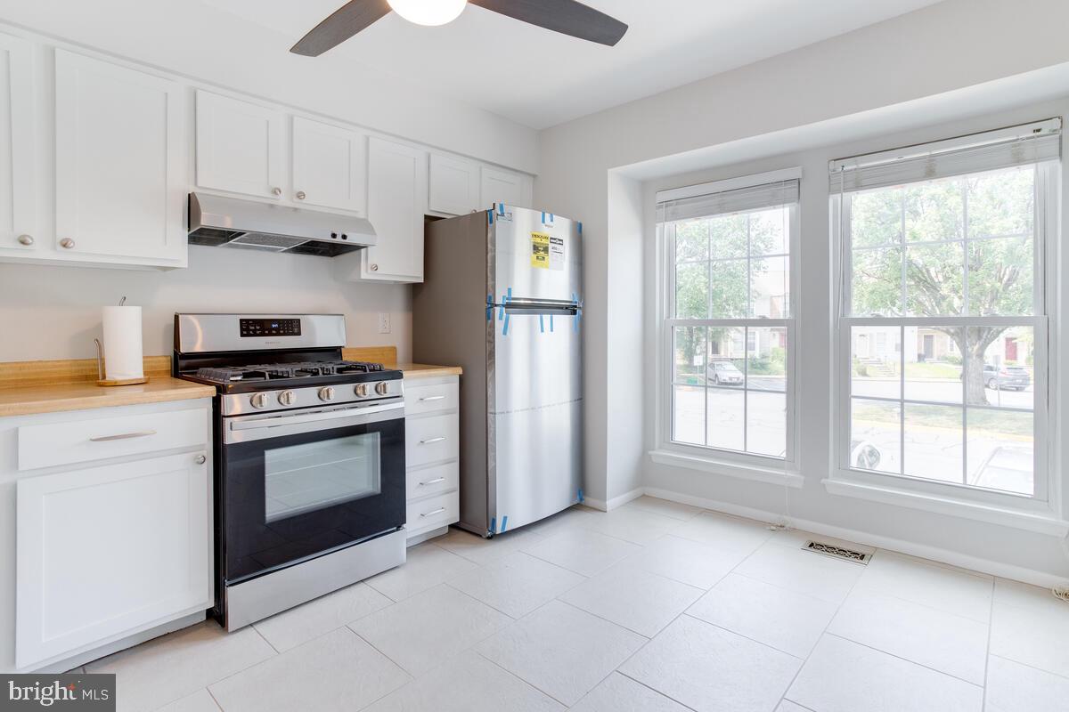 24 SEBASTIANI BOULEVARD