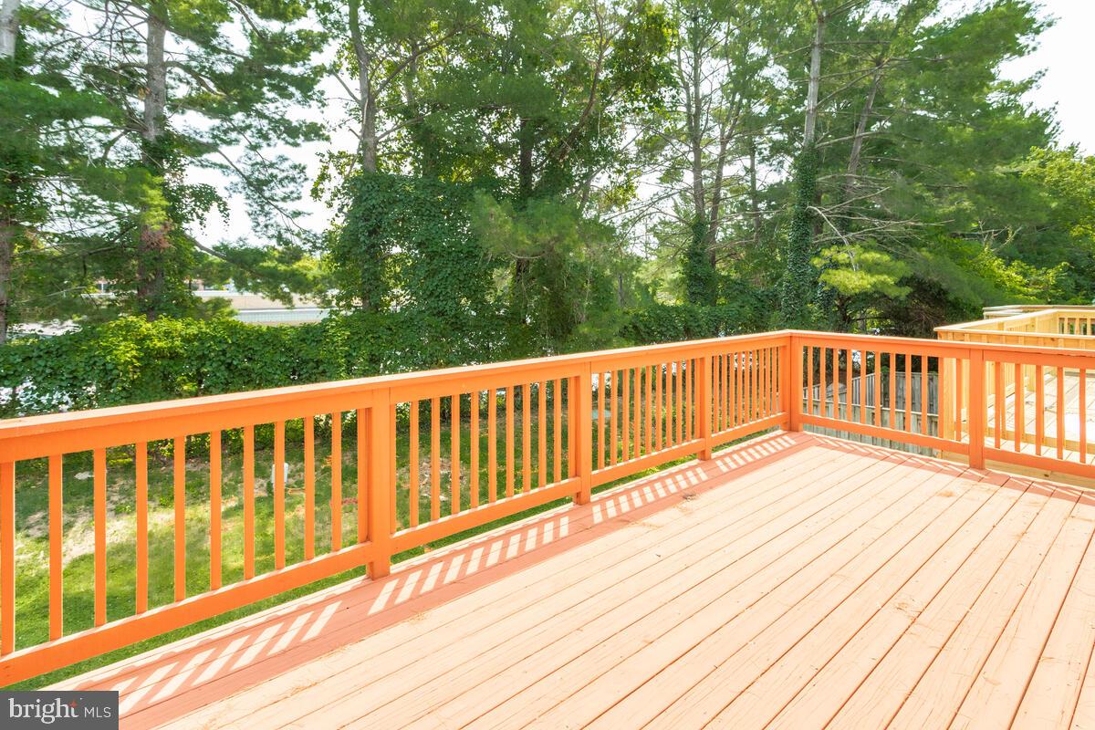 24 SEBASTIANI BOULEVARD