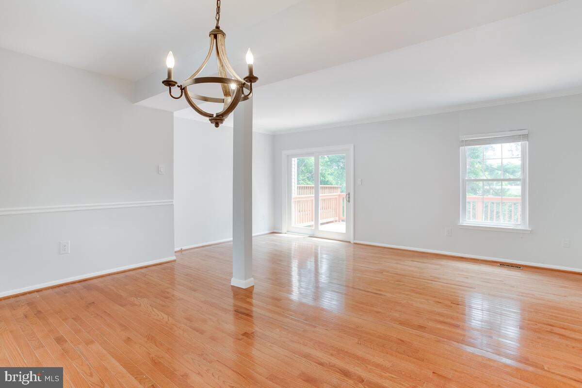 24 SEBASTIANI BOULEVARD