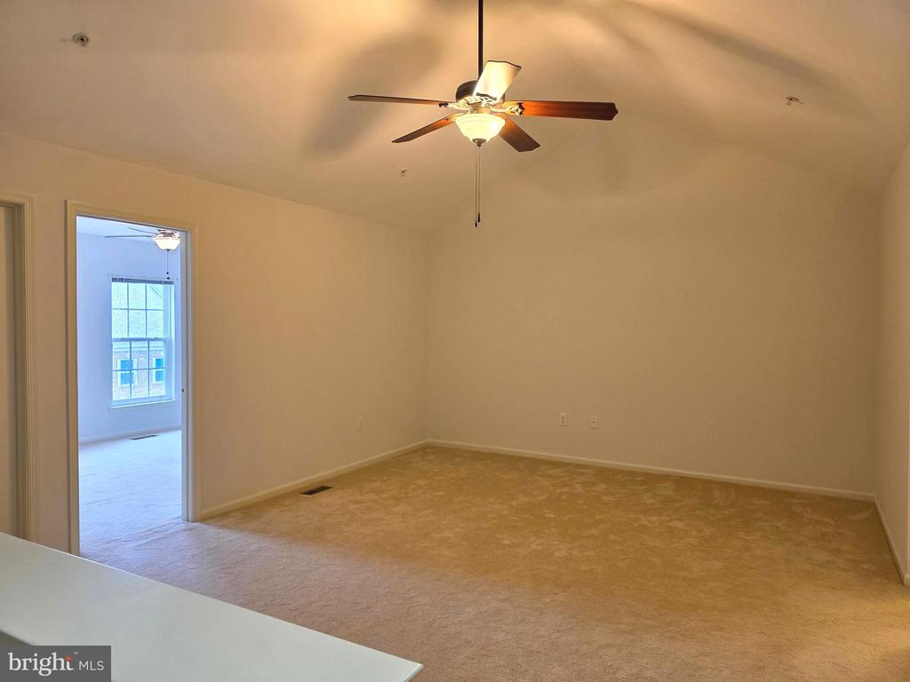 12928 CLARKS CROSSING DRIVE