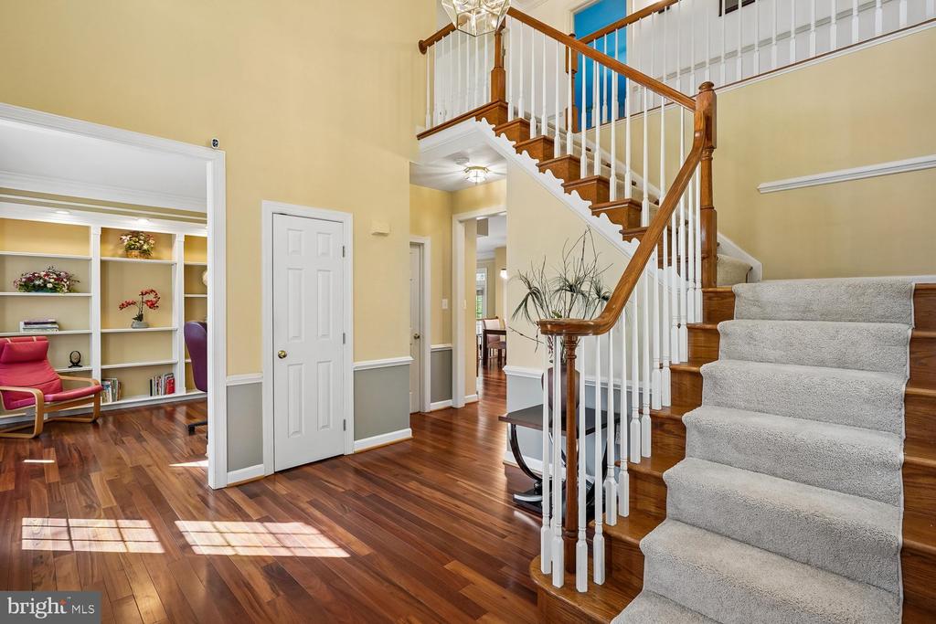 13236 MAPLECREST DRIVE