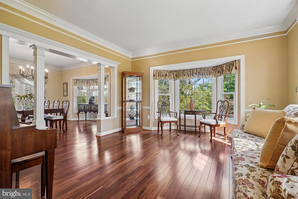 13236 MAPLECREST DRIVE