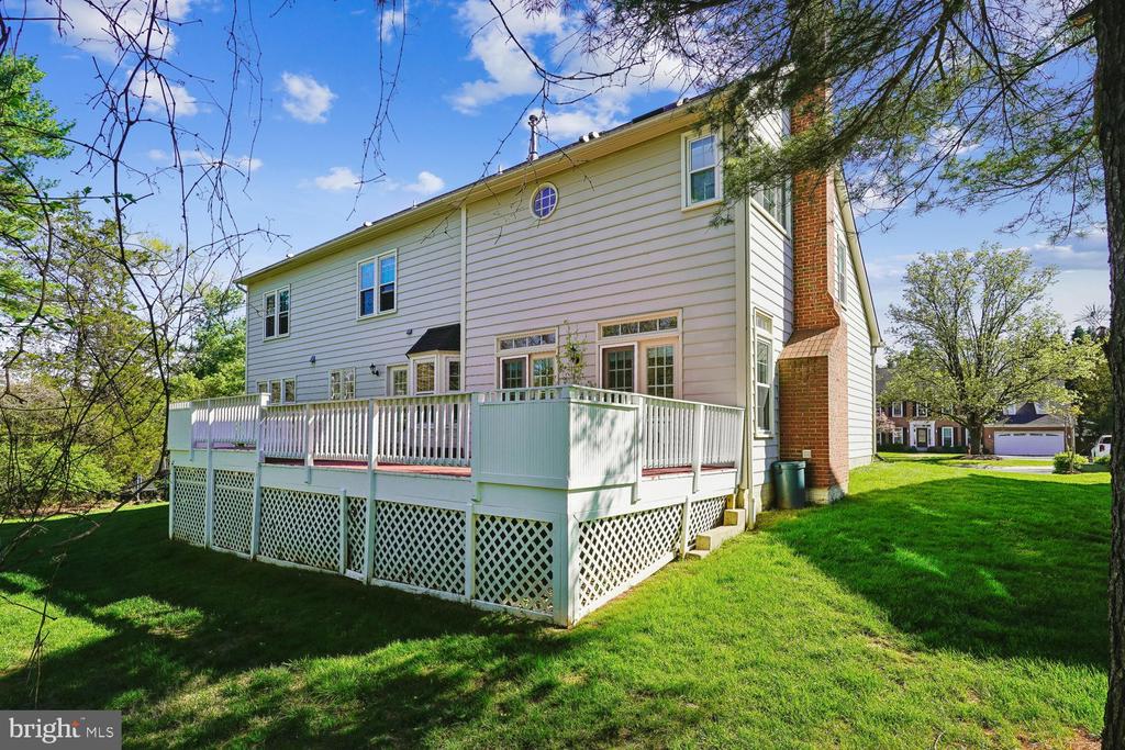 13236 MAPLECREST DRIVE