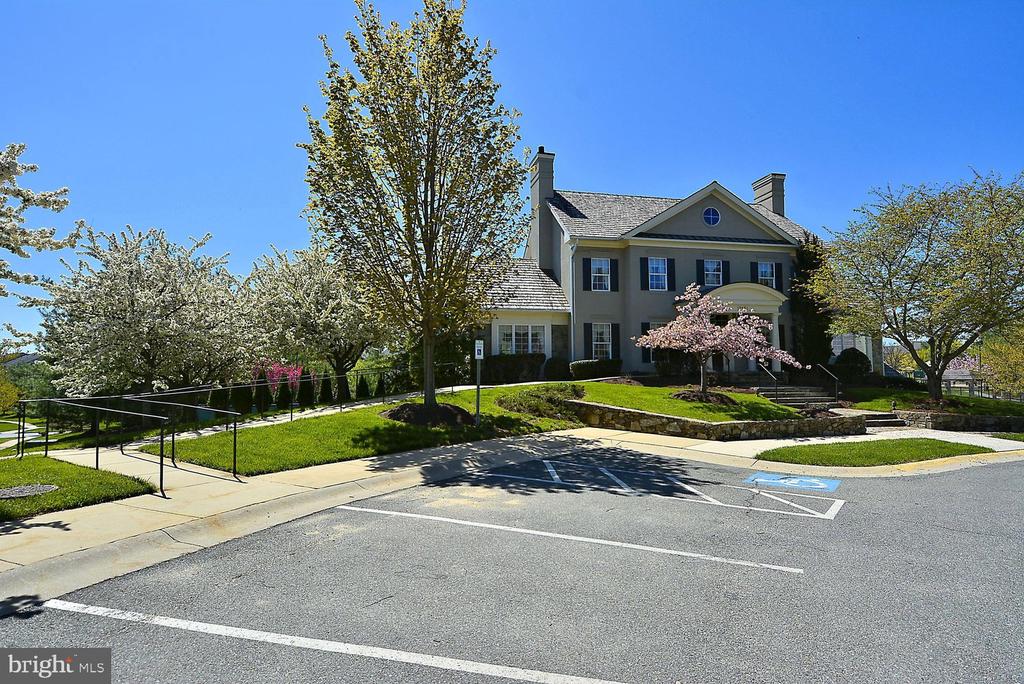 13236 MAPLECREST DRIVE