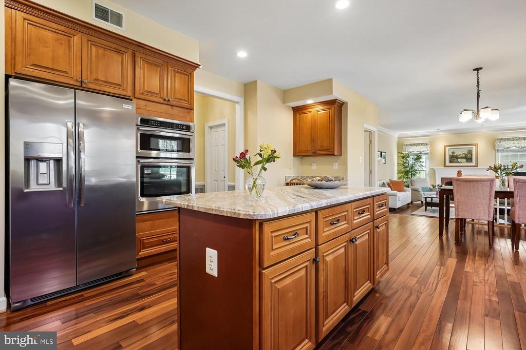 13236 MAPLECREST DRIVE