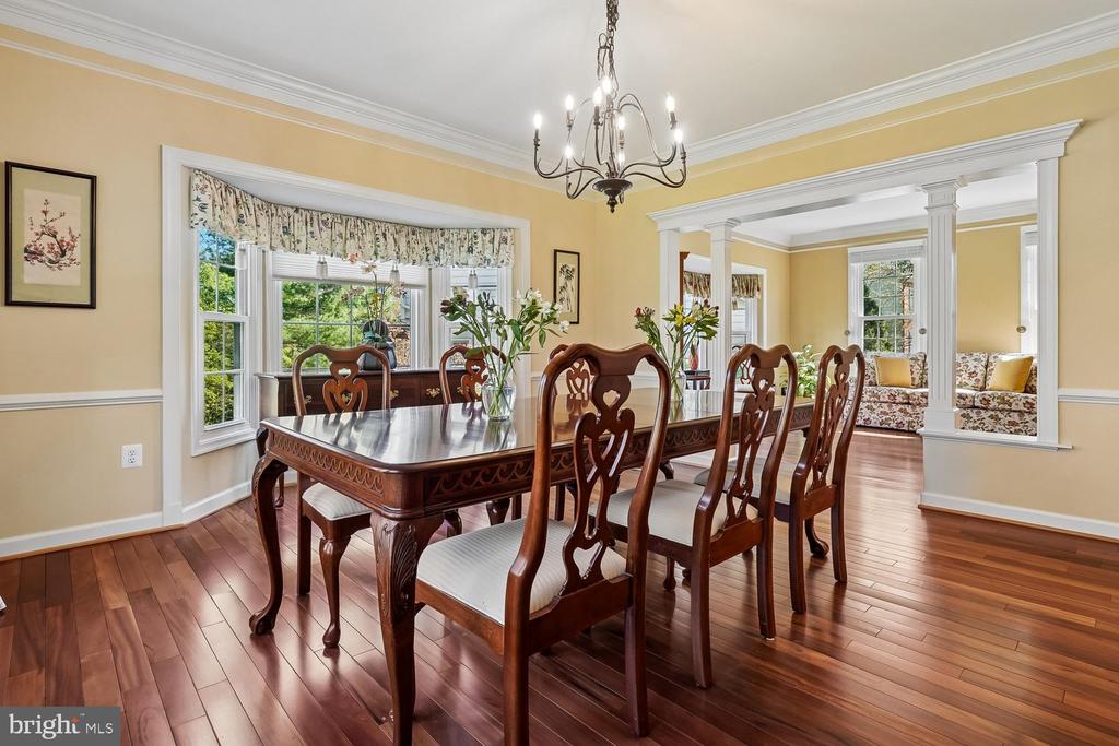 13236 MAPLECREST DRIVE