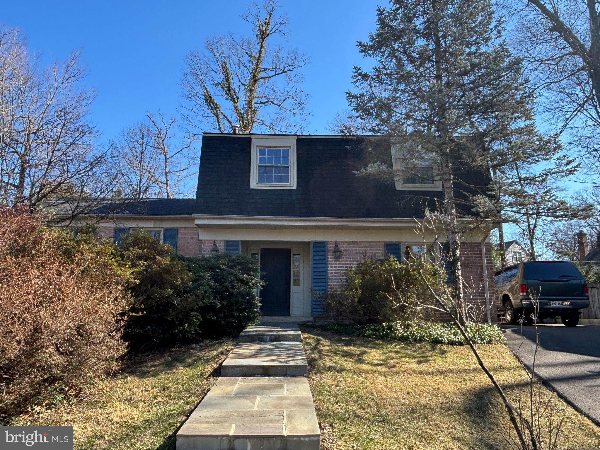 1249 DERBYSHIRE ROAD