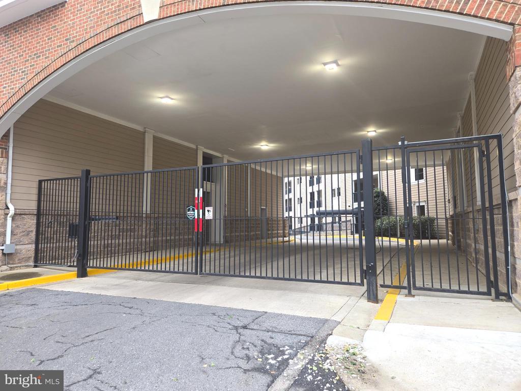 501 HUNGERFORD DRIVE Unit: 110