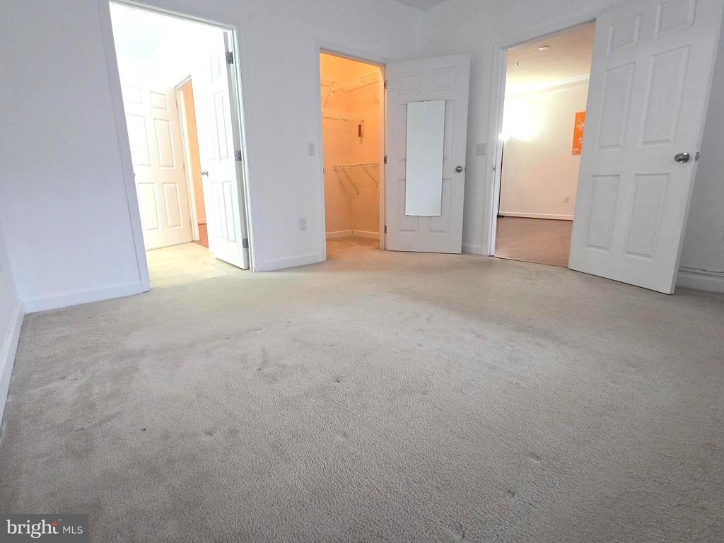 501 HUNGERFORD DRIVE Unit: 110
