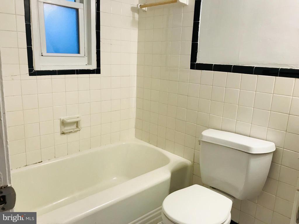 8809 PLYMOUTH STREET Unit: 3