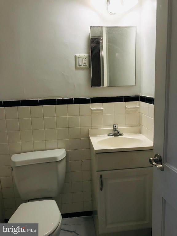8809 PLYMOUTH STREET Unit: 3