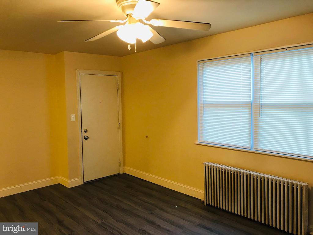 8809 PLYMOUTH STREET Unit: 3