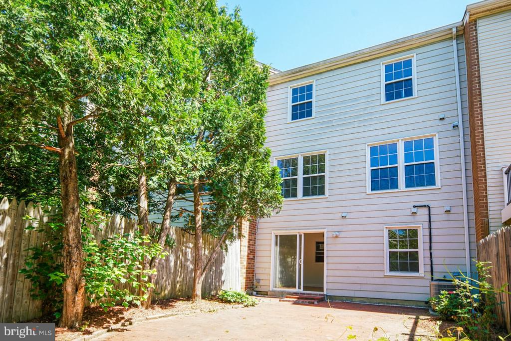 13104 DAIRYMAID DRIVE