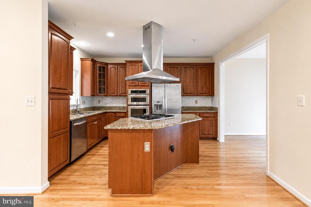 467 WINDING ROSE DRIVE