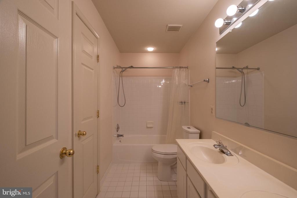 467 WINDING ROSE DRIVE