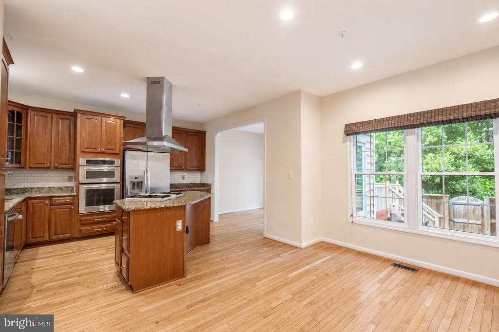 467 WINDING ROSE DRIVE