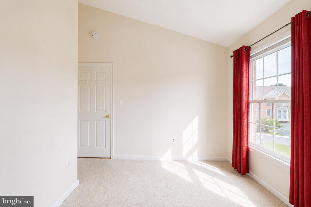 467 WINDING ROSE DRIVE