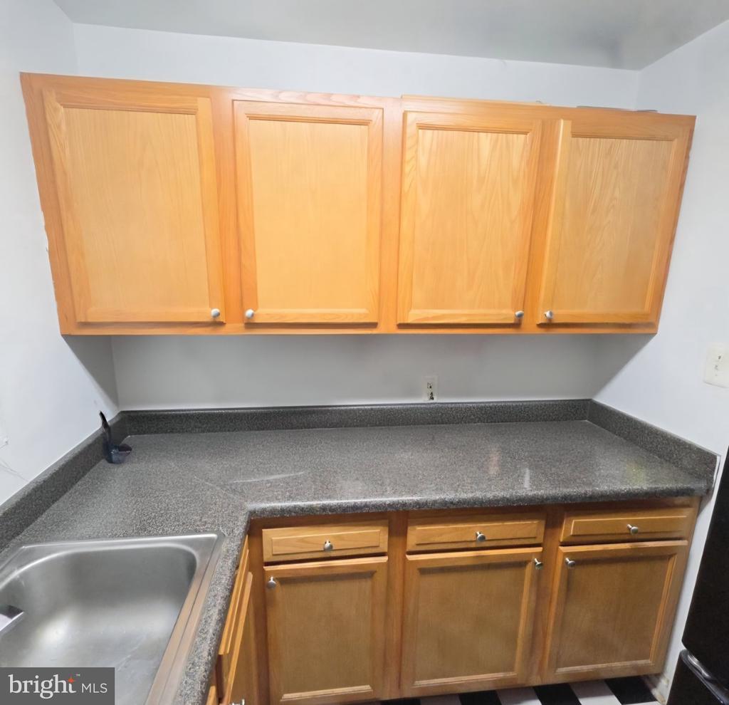 8809 PLYMOUTH STREET Unit: 4