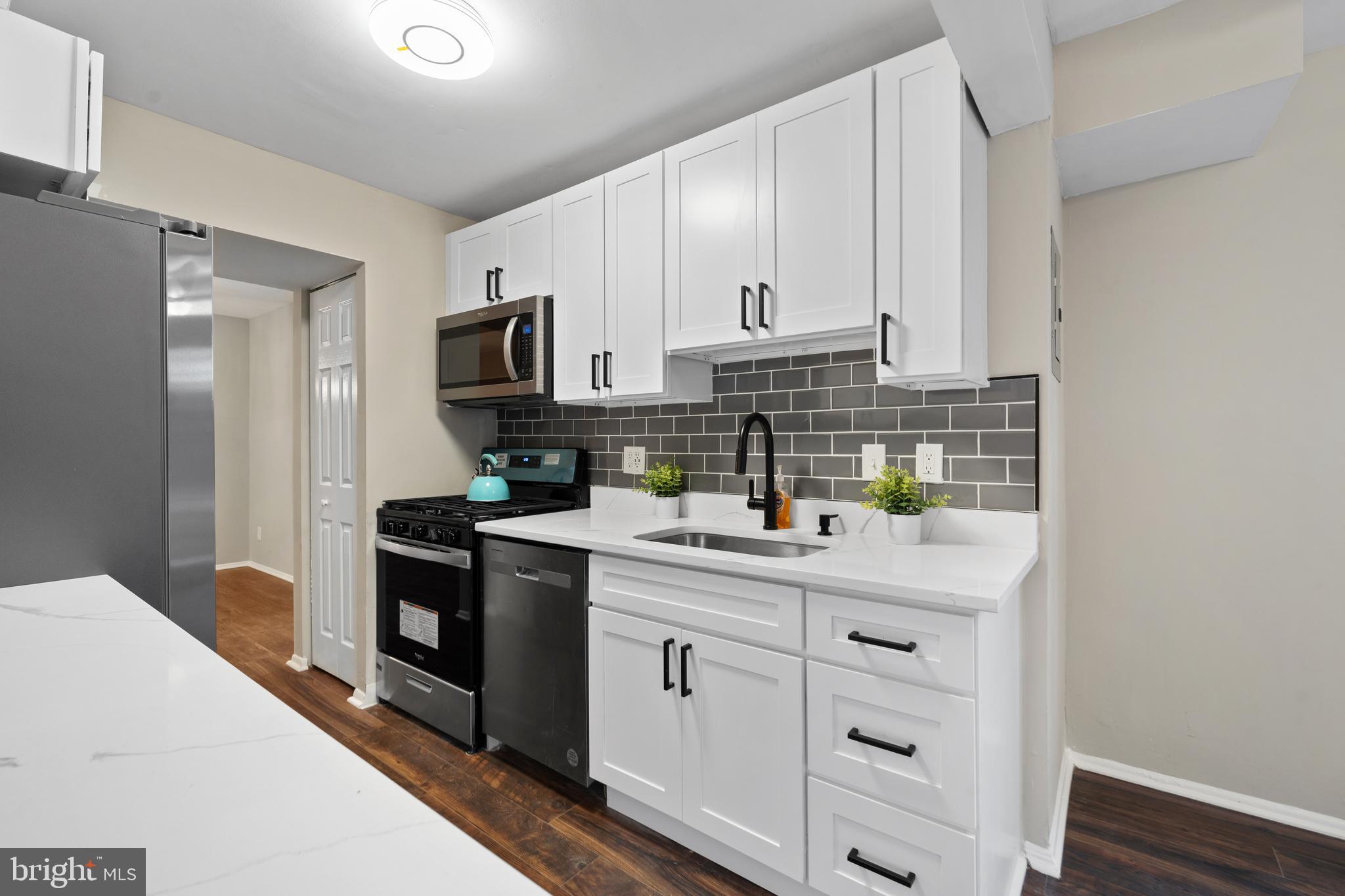 11200 Cherry Hill Rd #102