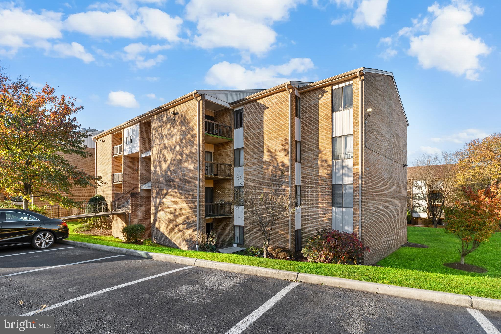 11200 Cherry Hill Rd #102