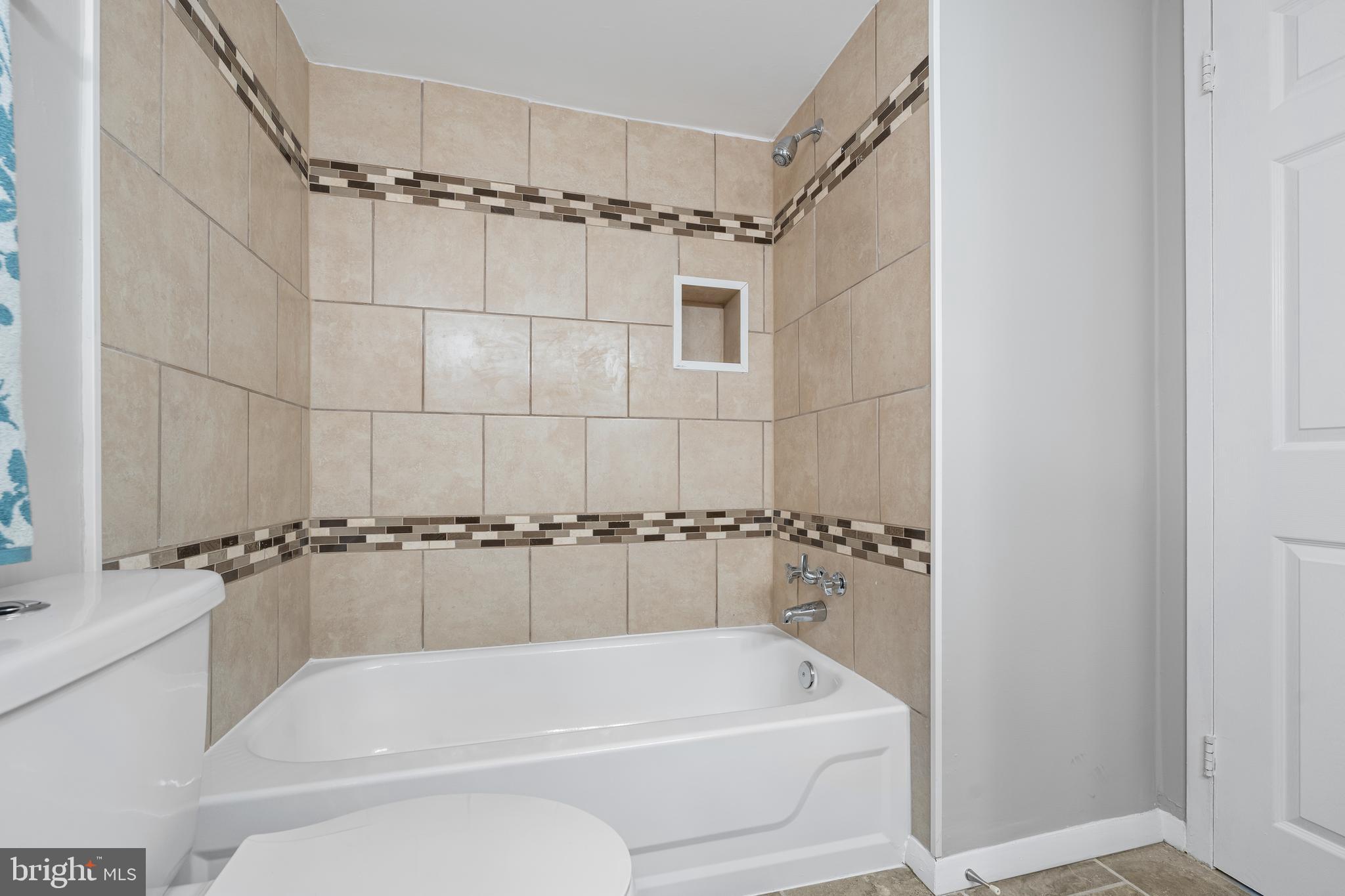 11200 Cherry Hill Rd #102