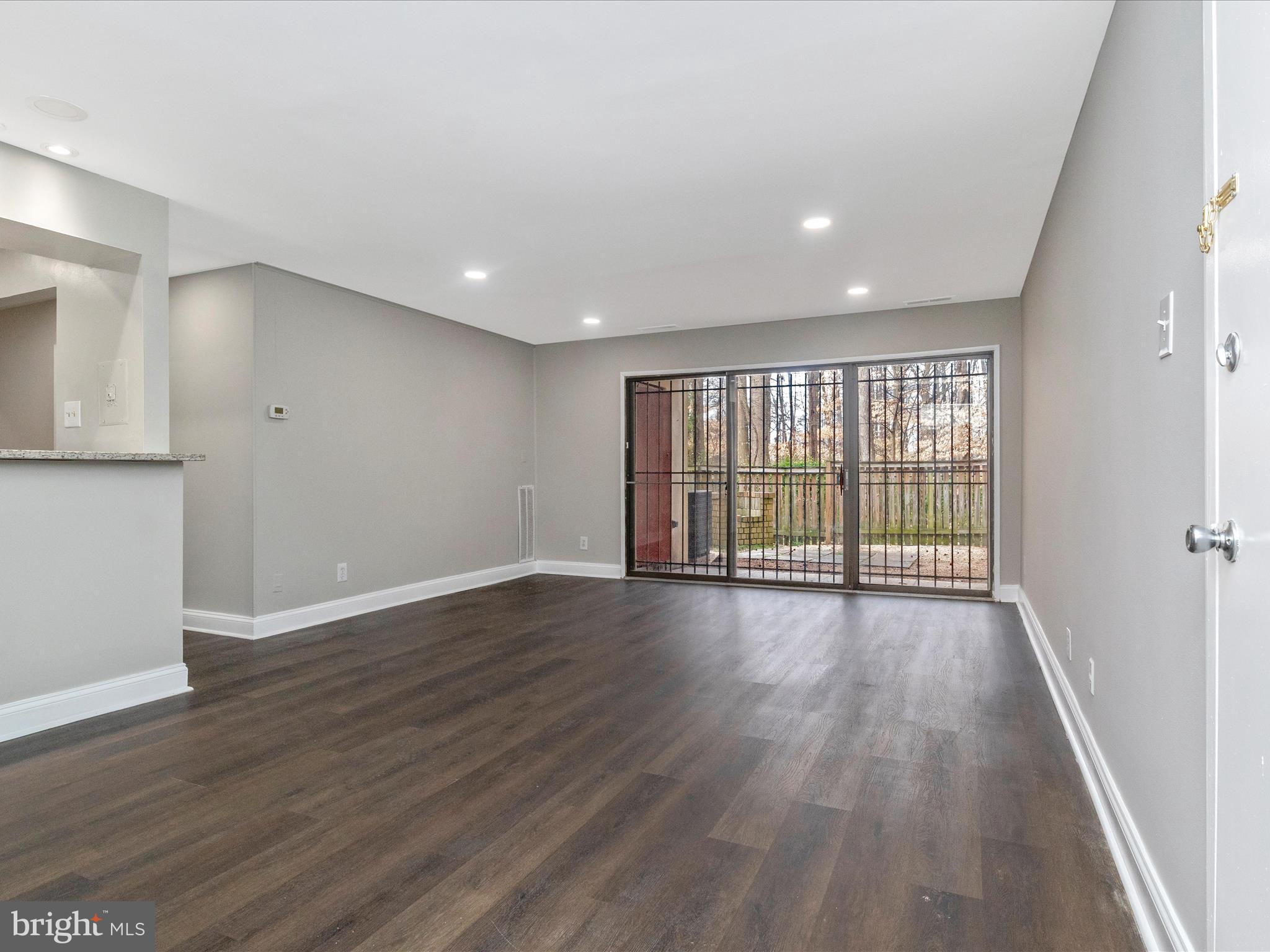 10114 Campus Way S #102-8c