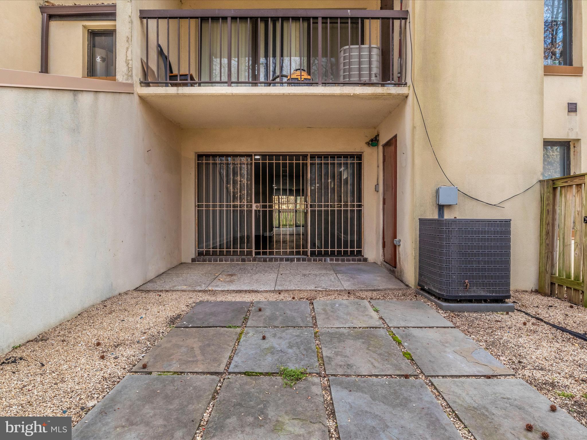 10114 Campus Way S #102-8c