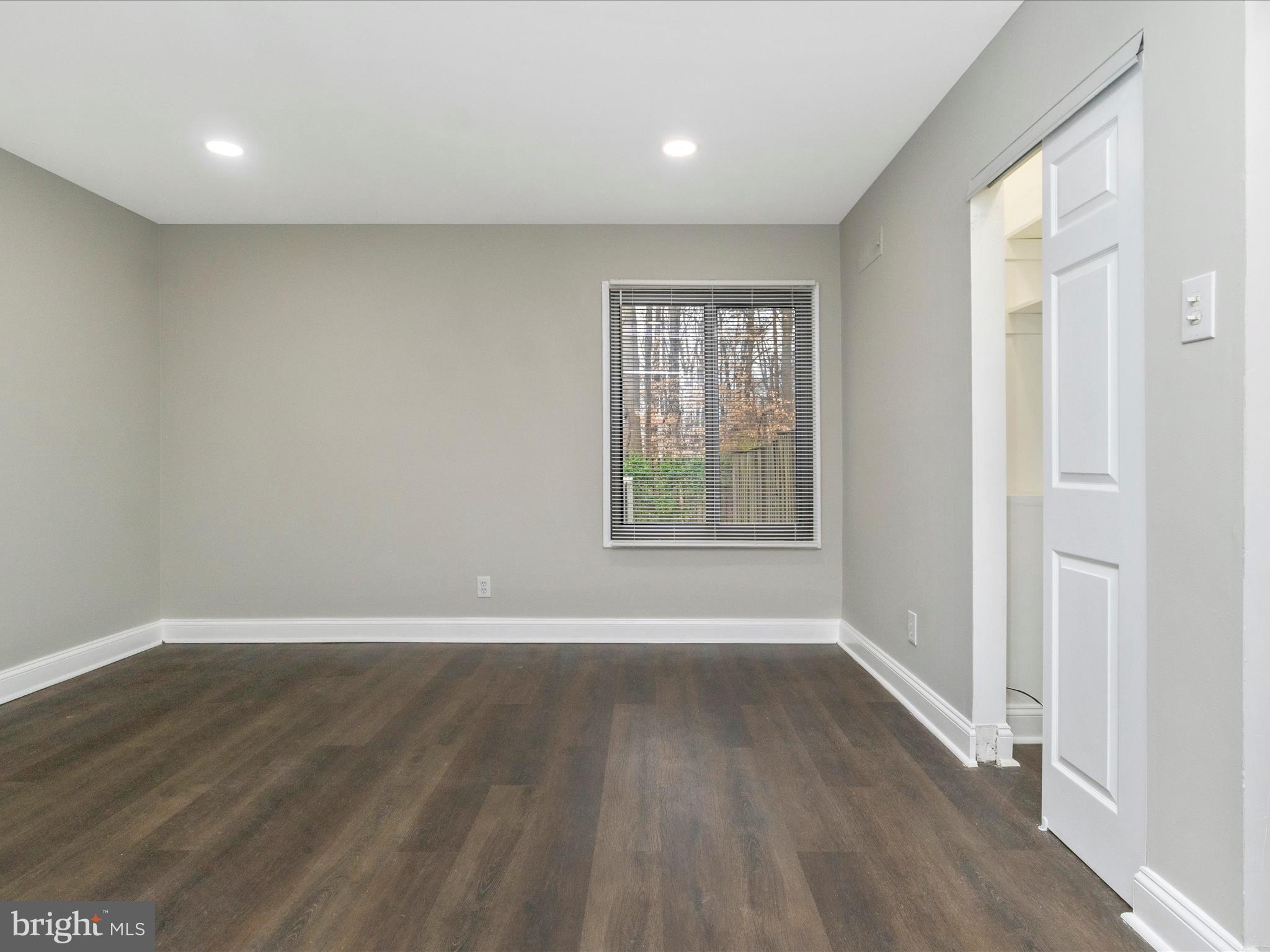 10114 Campus Way S #102-8c