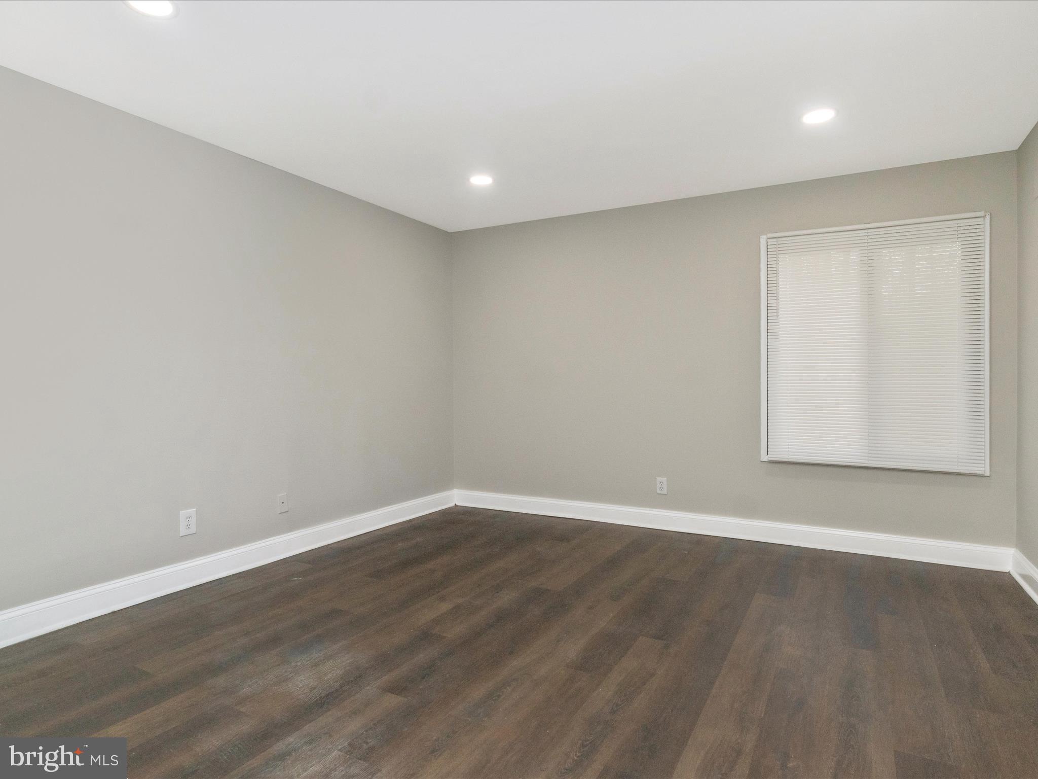 10114 Campus Way S #102-8c